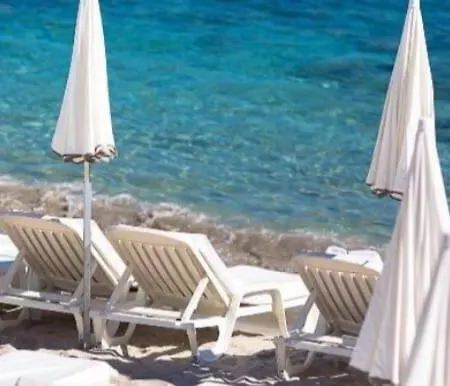 Апартаменти Sea View And Pool In Cap D'Antibes